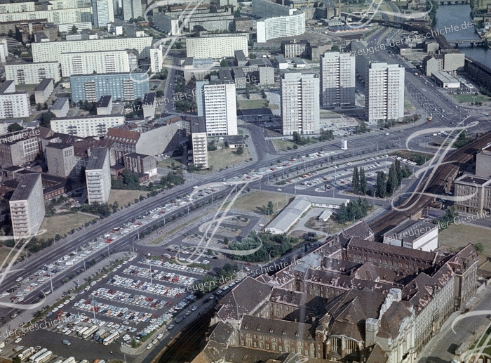 Alte Ansicht aus dem Berliner Fernsehturm - Amtsgericht Berlin, 1970