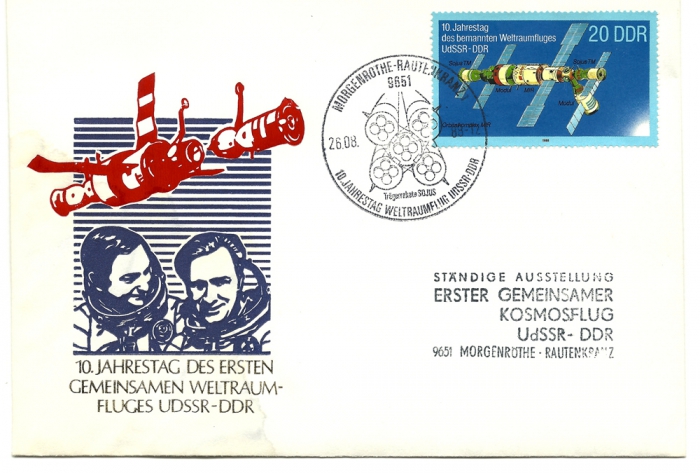 Vorderansicht - 10. Jahrestag bemannter Weltraumflug von UdSSR und DDR - Weltraumstation Mir - Ersttagsbrief zeigt Sigmund Jähn und Waleri Fjodorowitsch Bykowski Briefmarke mit Weltraumstation Mir