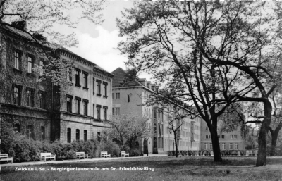 Die Tradition der Bergschule wird von der Westsächsischen Hochschule Zwickau fortgeführt.