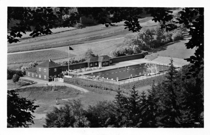 Vorderansicht - Leutenberg Thüringen - Bad im Ilmtal, 1953 - Alte Postkarte ungelaufen