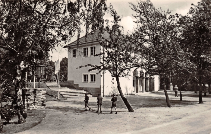 Vorderansicht - Zwickau Sachsen - Freilichtbühne, 1958 - alte Schwarz-Weiß-Postkarte Echte Fotografie